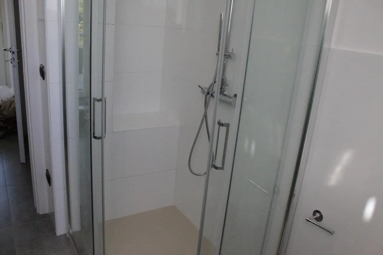 Fair Garden Apartment Bardolino Italy
